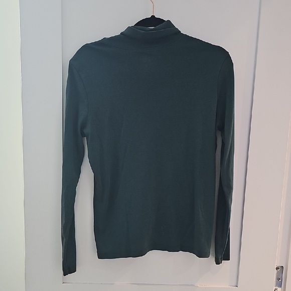 L.L. Bean Forest Green Supima Cotton Turtleneck Size M - Picture 5 of 7